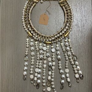 Elegant Gold and Pearl Statement Necklace